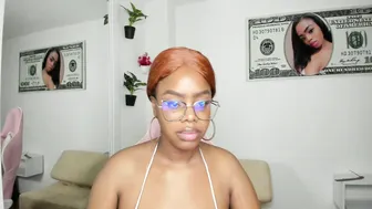 rosebig hot webcam porn 09-18-2025