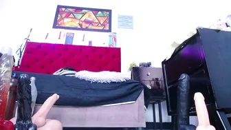 Tifanny_nails cam (09/19/2025)