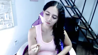 samantha2girl hairy amateur cam show