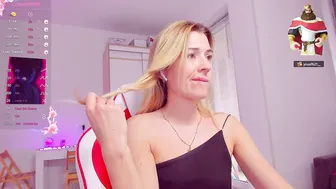 askcaroline recorded nude video 207721