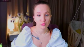 zlata__fox posing on cam 20-Sep-25