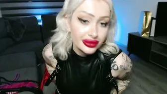 deewhitee recorded nude video 208335
