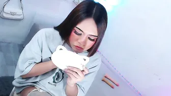eilleh_loure recorded nude video 208354