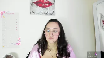 its__angelica_ (09/21/2025)