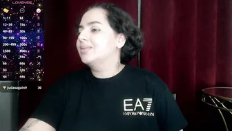 Allyiah naked chat sex cam