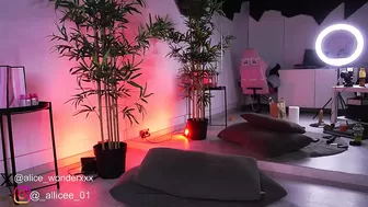 Vanessasimon hot live cam video (03/15/2025)