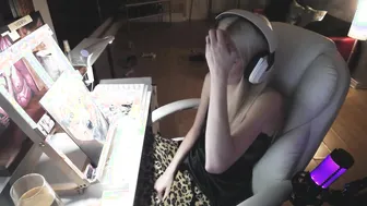 tinykylie 03/17/2025