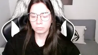 Wolfs_daughter cam sex 22-Sep-25