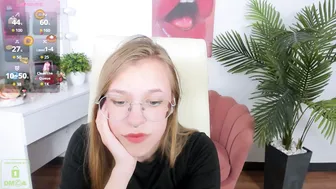 layriantavee recorded nude video 210730