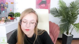 layriantavee recorded nude video 210730