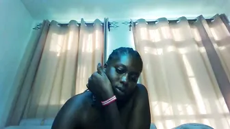 prettydulce milk on webcam