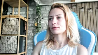 Karoline121 sex video 23 September 2025