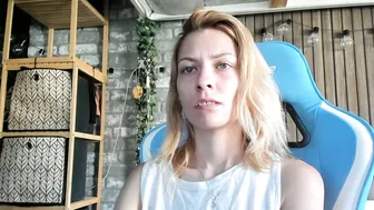 Karoline121 sex video 23 September 2025