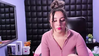 tiny_love_ chat sex 23-Sep-25