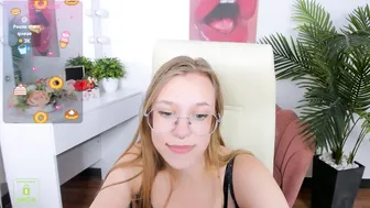 layriantavee recorded nude video 212974