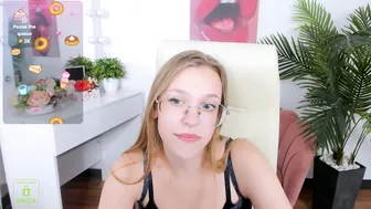 layriantavee recorded nude video 212974