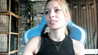 karoline121 recorded nude video 213284