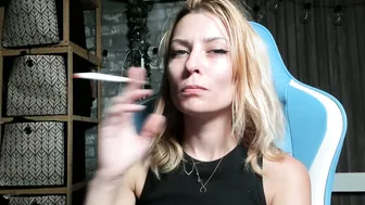 Karoline121 ass cam video