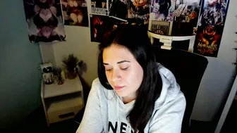 Nika_flowerss live cam video (09-23-2025)