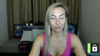 ay_kiss_jully 23-Sep-2025 natural