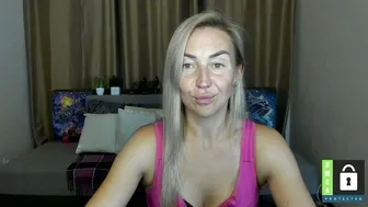 ay_kiss_jully 23-Sep-2025 natural
