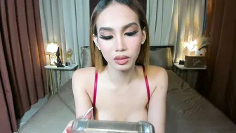 chelseariches posing on webcam 24 September 2025