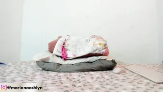 Melanie1717 c2c naked on cam