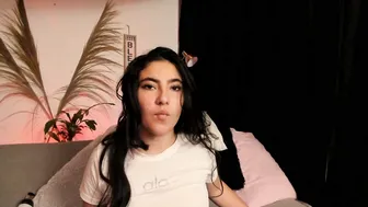 serenity_day on live cam 09-24-2025