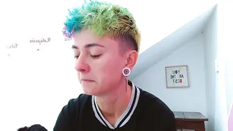 tomboyblue showfeet - 26 September 2025