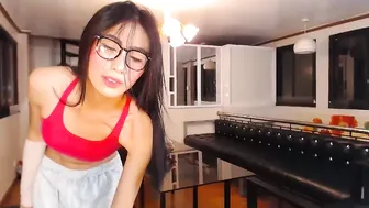 Gleiahong asian - 26-Sep-25