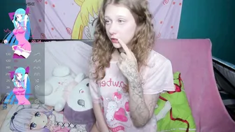 L1ttlekiki on webcam 26-Sep-2025