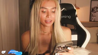 abril_w18 recorded nude video 216976