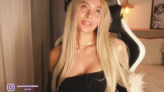 abril_w18 recorded nude video 216976
