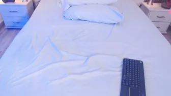 zoee_joness bigass live cam video
