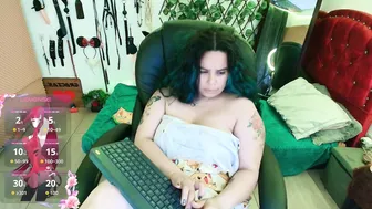 Elektra_32 27-Sep-2025 hairy