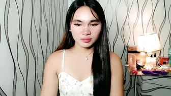 ur_innocent_girlx cam sex 29-Sep-25