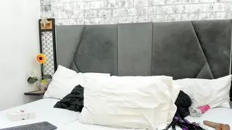 milaaadams horny amateur video 29-Sep-2025