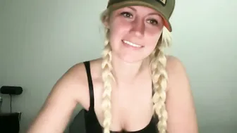 smexxii93 blonde (09/29/2025)