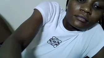 ebonycutegal4 (09-30-2025)