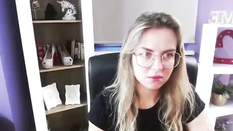 Blackrosezoey (09/30/2025)