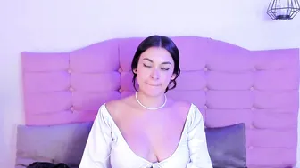 Kylie_ls young webcam show