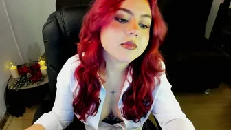 Crimson_tati redhead - 30 September 2025