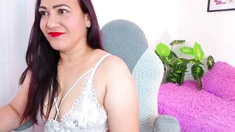 emybeecker webcam chat 30-Sep-25
