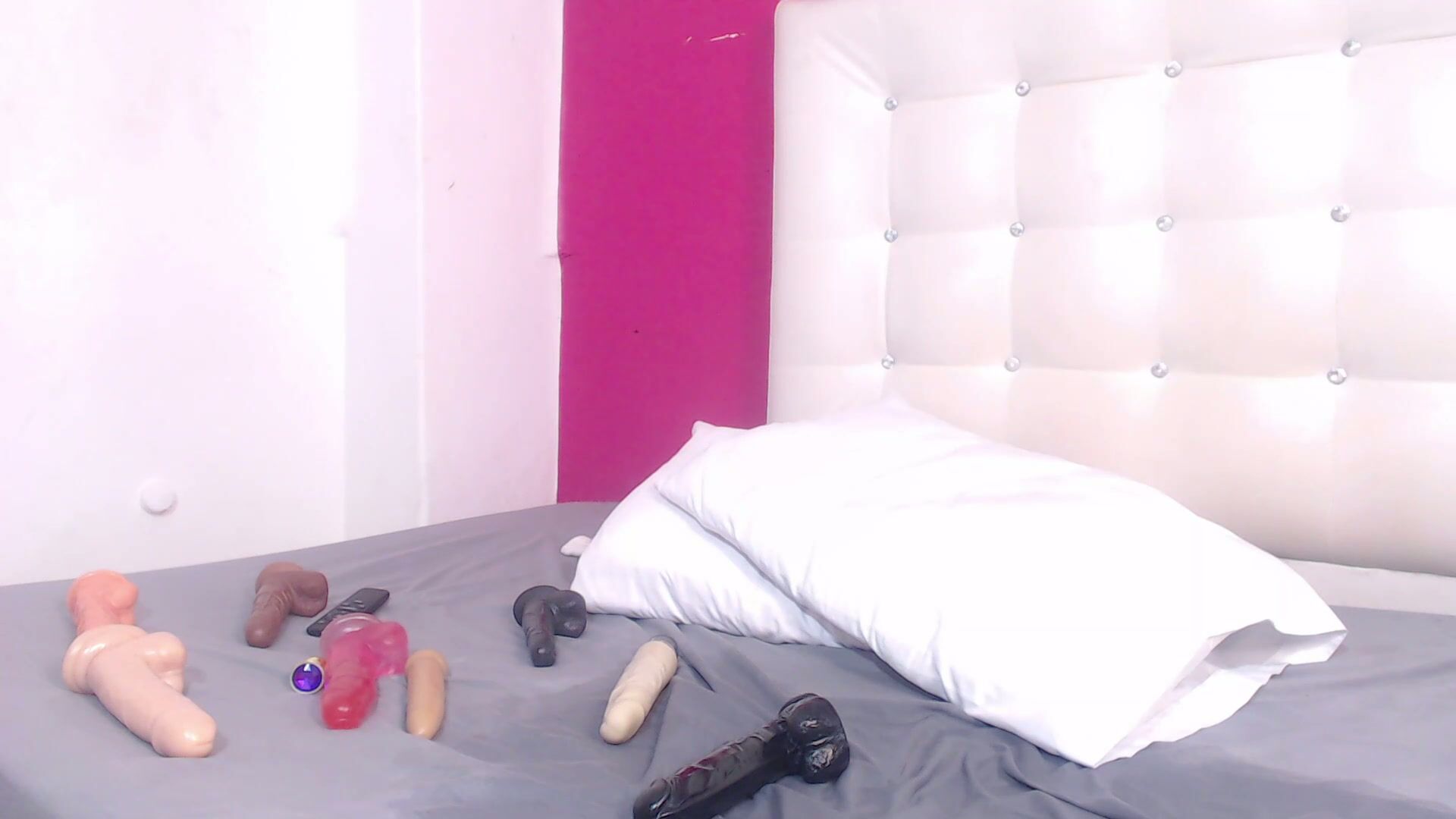 Tiny_whore18 teen - (10-01-2025)