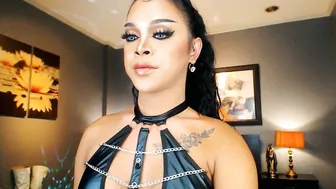 urmajestytyra video cam porn 01-Oct-25