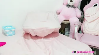 soyqeen playdildo 10/01/2025