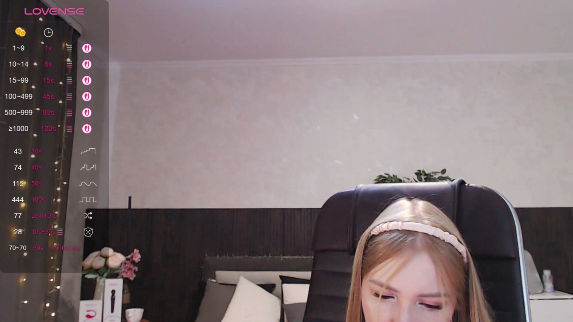 Sexy_red_foxx webcam chat 01-Oct-2025