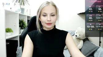 sunny_bunny6 on live cam 01-Oct-2025