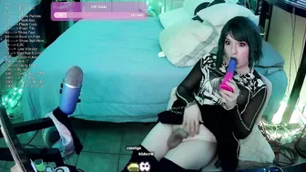 Dvadaisy femboy - 02-Oct-25