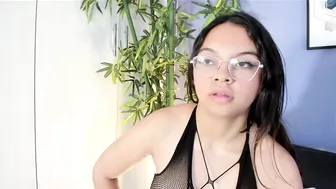mialuxx bigdick on webcam
